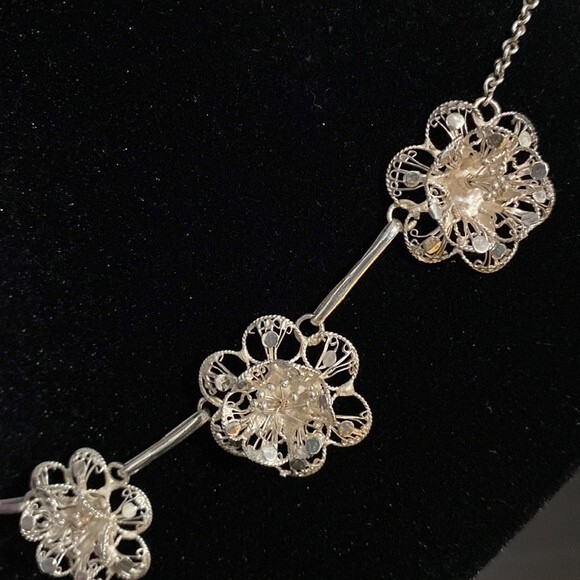 Vintage Sterling Silver Filigree Flower Choker Necklace - Picture 5 of 8
